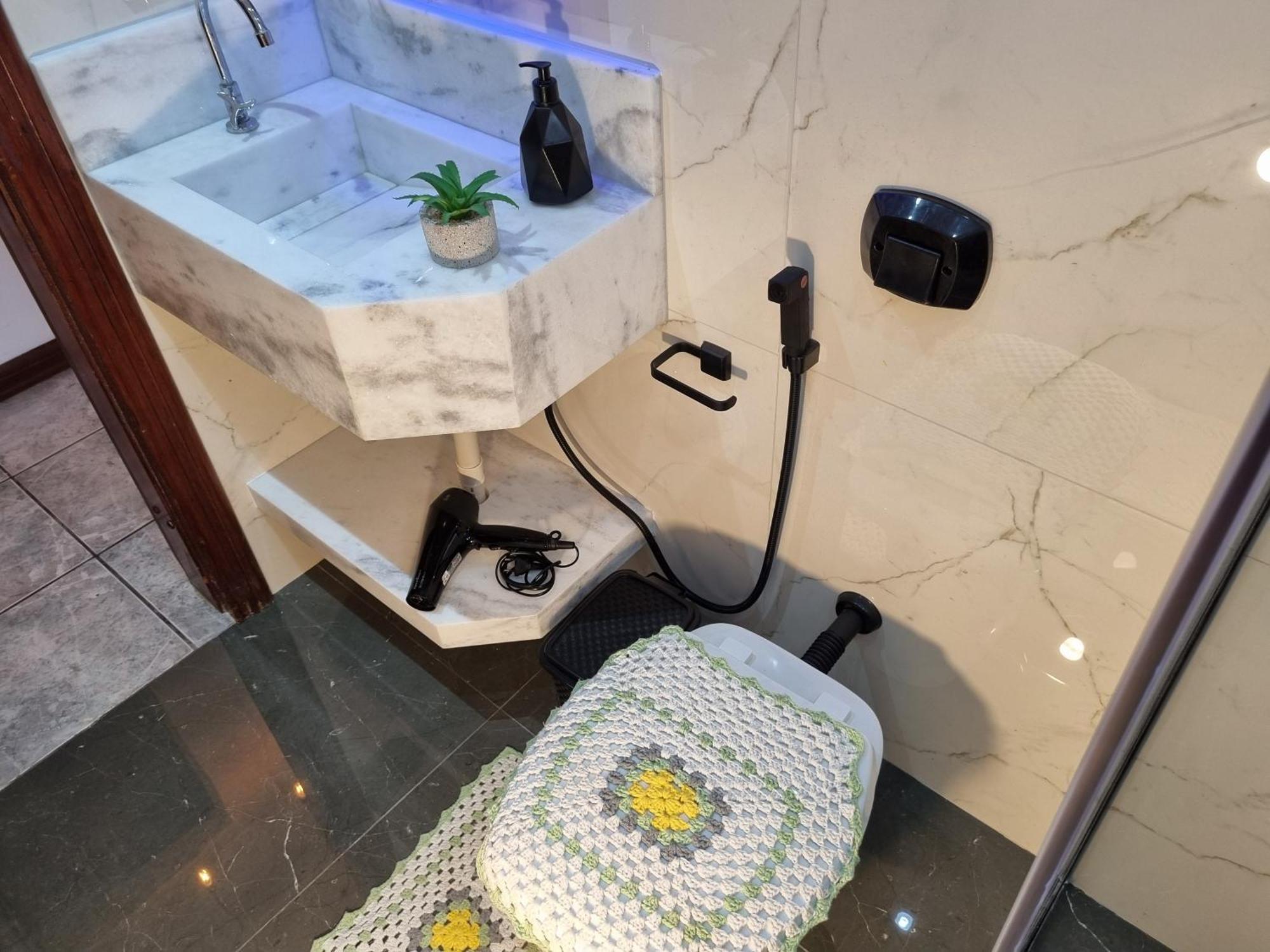 Uma Quadra E Meia Do Mar Ar Wifi Smart Tv Ітапема Екстер'єр фото